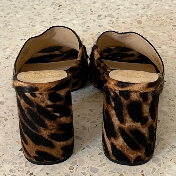 NWOT Leopard Print Open Toe Mules Vince Camuto Shoes Size 7.5 US Animal Print - Picture 2 of 6